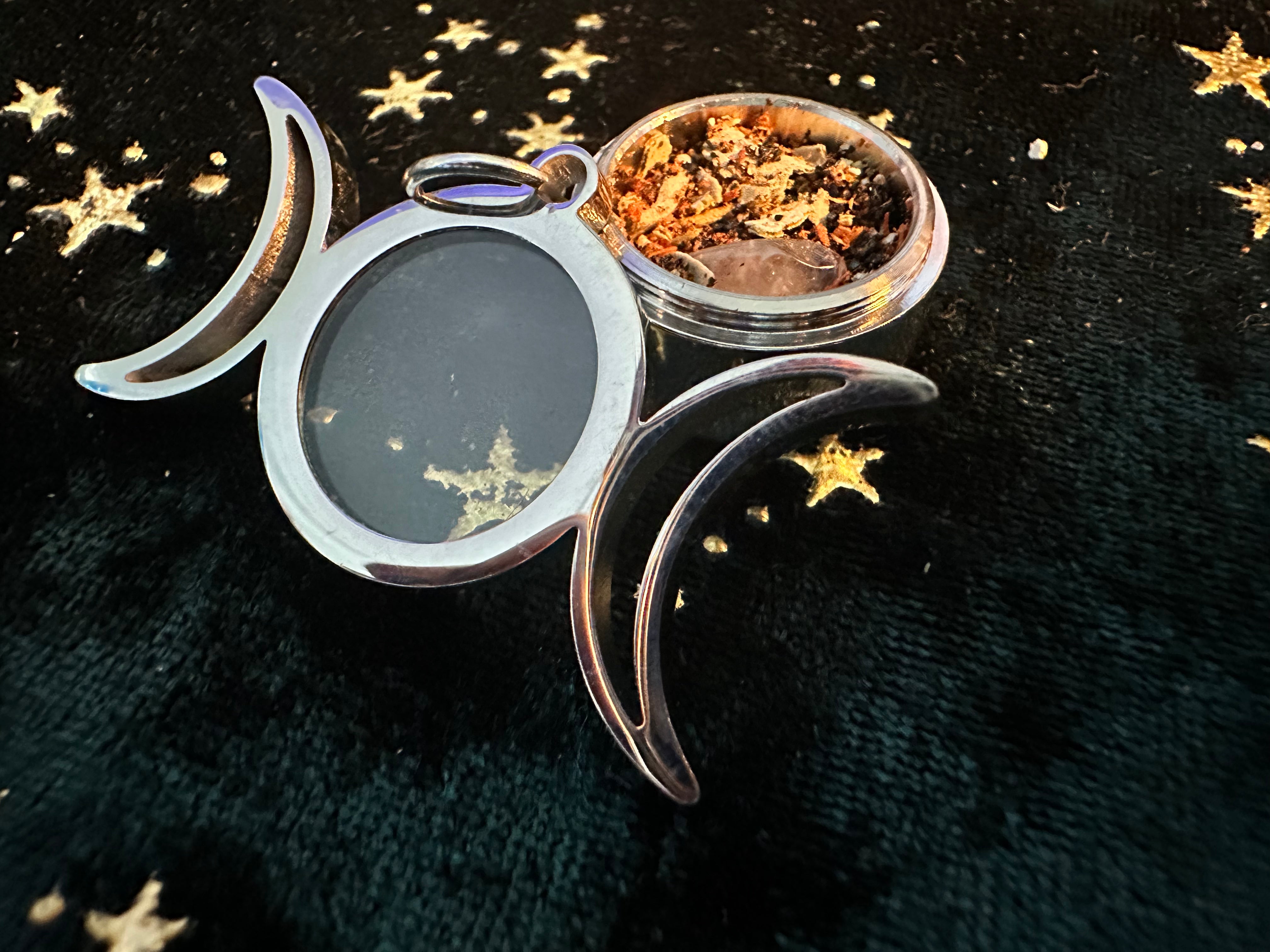Enchanted Triple Moon Pendant – Protection & Dream Insight-ENCHANTED PATHWAYS