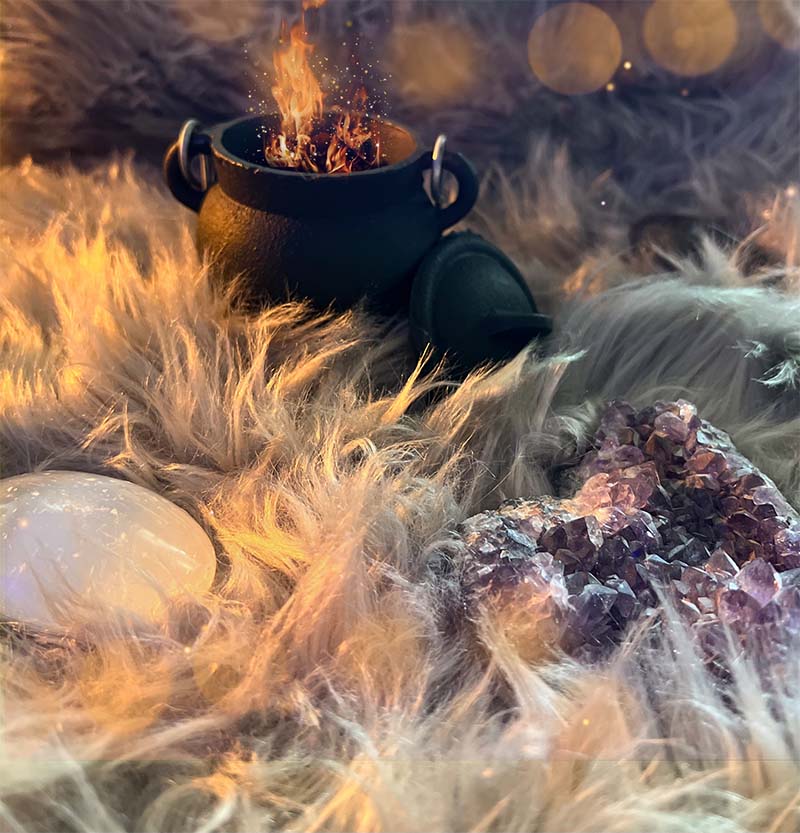 Small Cast Iron Cauldron – Perfect for Rituals & Dream Work!-ENCHANTED PATHWAYS